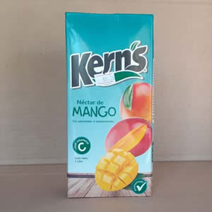 Jugo Nectar de Mango Kerns Tetra Pack 1 litro